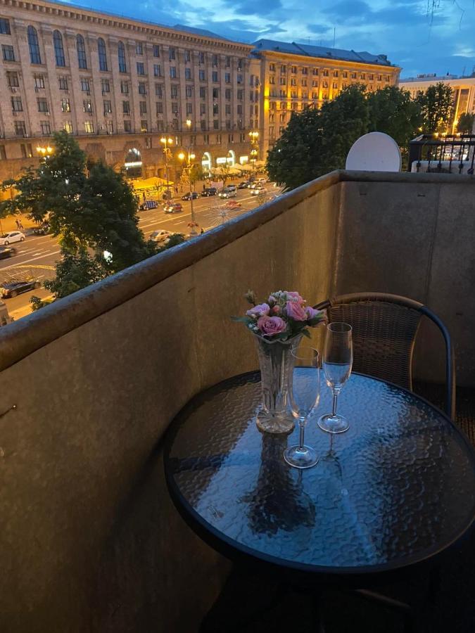 Freddies Apartment เคียฟ ภายนอก รูปภาพ