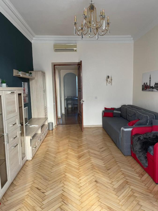 Freddies Apartment เคียฟ ภายนอก รูปภาพ